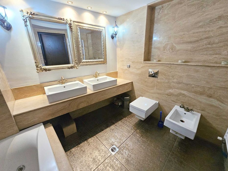 ПРОДАВА се самостоятелна къща 328кв.м в ПОТАМУДИЯ на Кавала (код 8071)