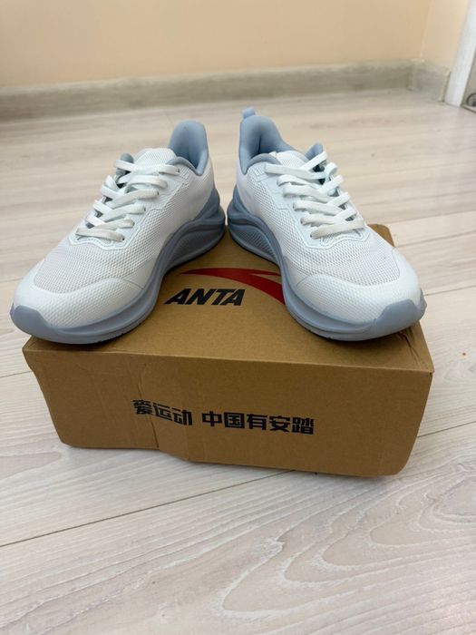Продам новые кроссовки ANTA