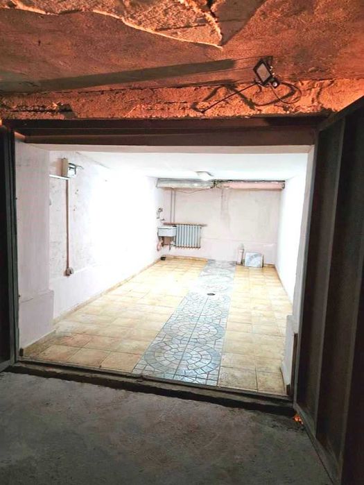 Дава се под наем Гараж / Паркомясто в София, Лозенец - 19 кв.м за 112.2 € - Снимка #4