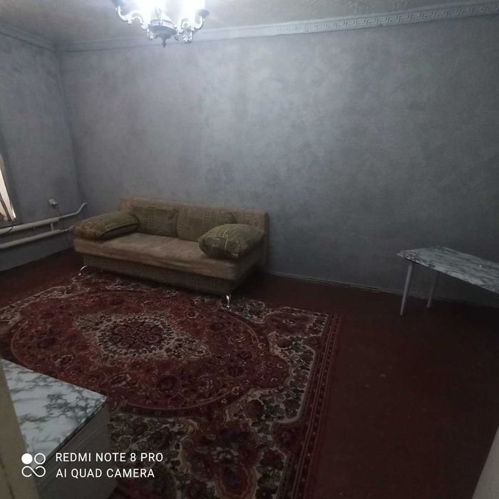 Продается недорого 1 ком метро Горького, Буюк Ипак