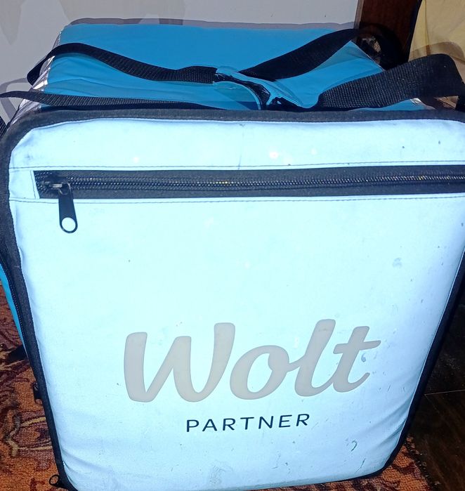 Продам сумку Wolt