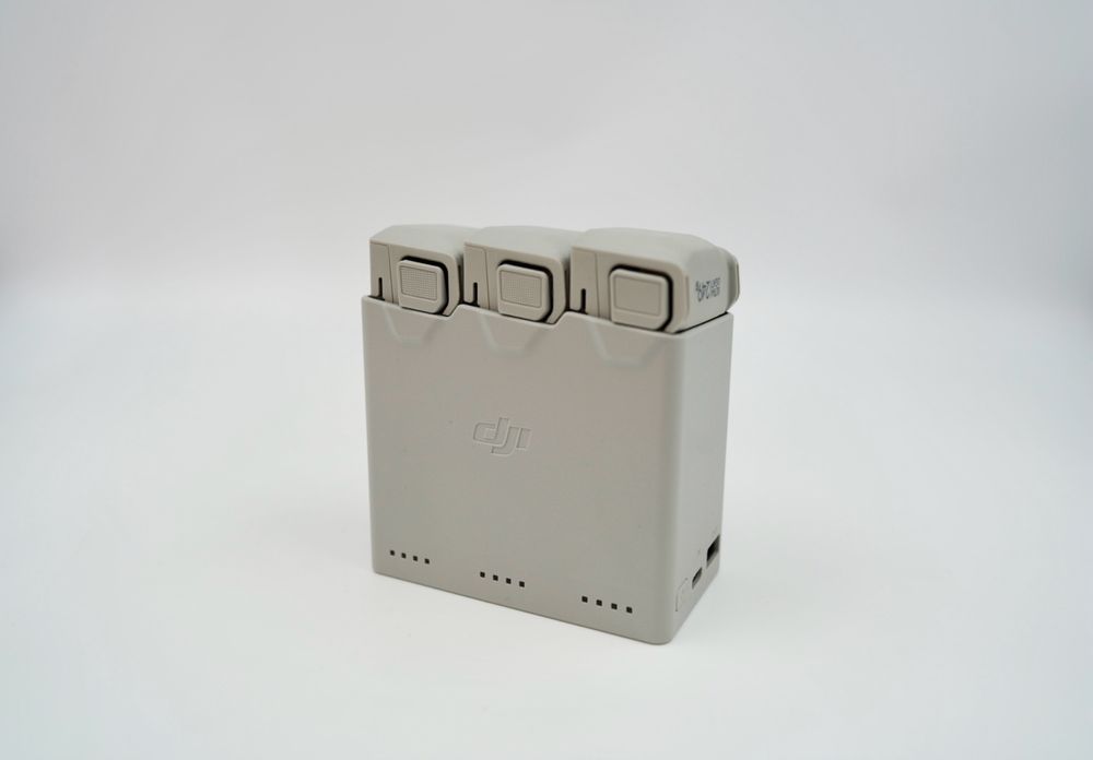 DJI Mini 4 Pro Fly More Combo (DJI RC 2)