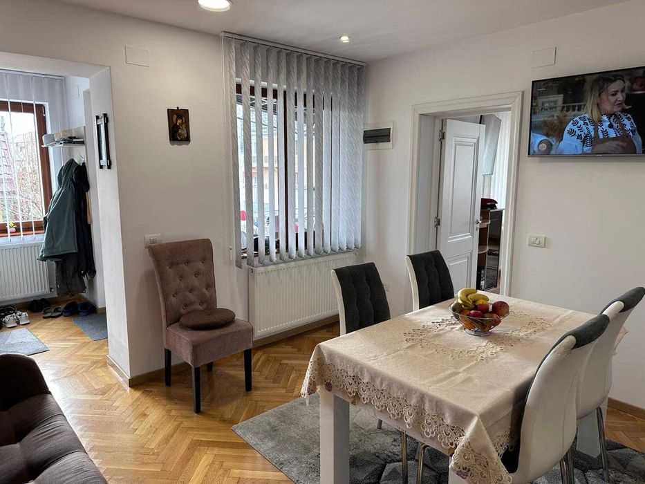 Proprietar, Casă individuală, 144 mp utili, 217 teren, 5 camere, Centru - str Aurel Vlaicu