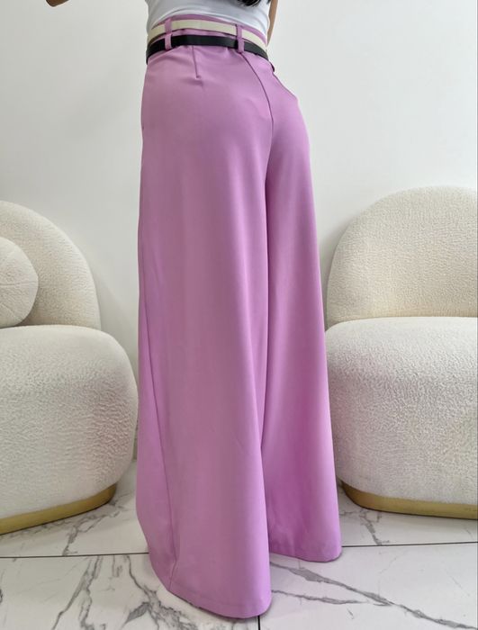 Стилен спортно-елегантен костюм