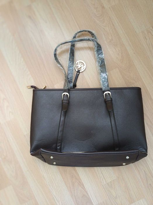 Дамсака чанта / кафява