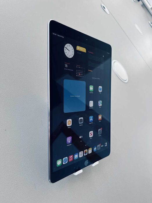 Apple iPad Pro 1gen A1701 10.5' 64GB WiFi / Space Gray + Kутия