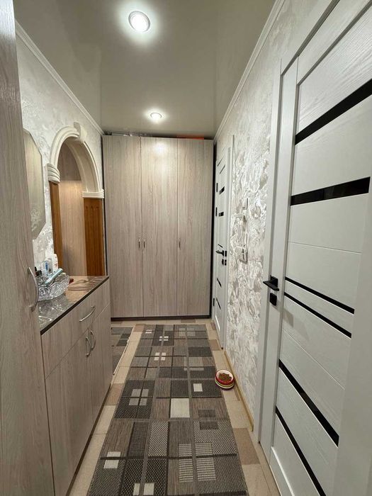 2-комн. квартира, 50.5м², 6-й микрорайон.