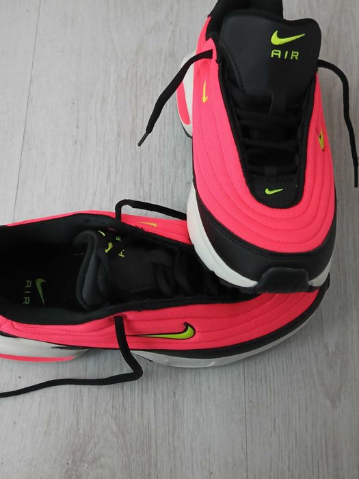 Маратонки Найк от Холандия