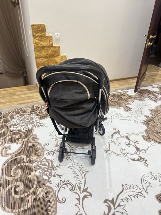 Коляска прогулочная