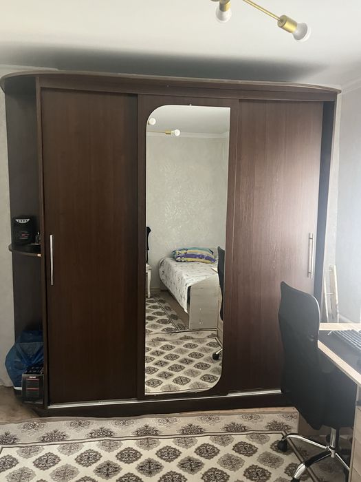 Шкаф в комнату продажа