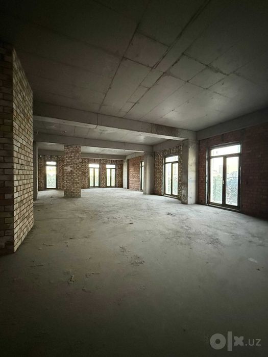 ЖК Boulevard, 4/5/7, 116 м2, каробка, Вид на парк и фонтан.