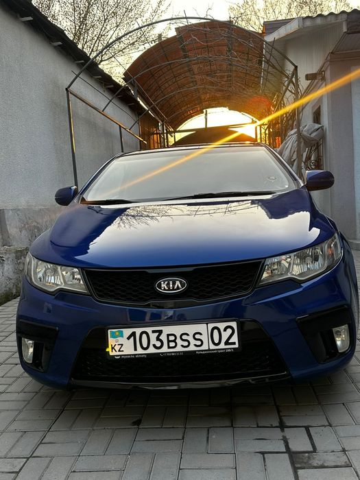 Kia Cerato 2012 года
