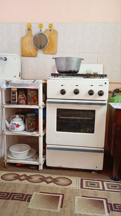 Троицкий да,  2 этажда 1 хонали  Уй сотилади.