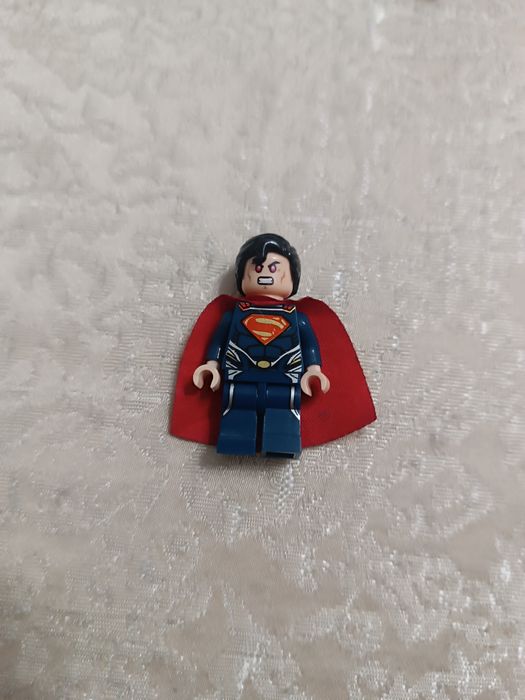 Lego фигурка Супермена из DC