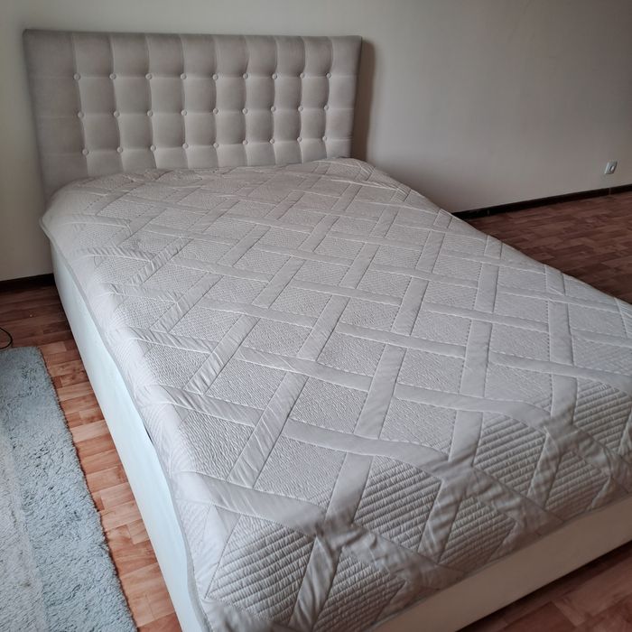Кровать двуспальная