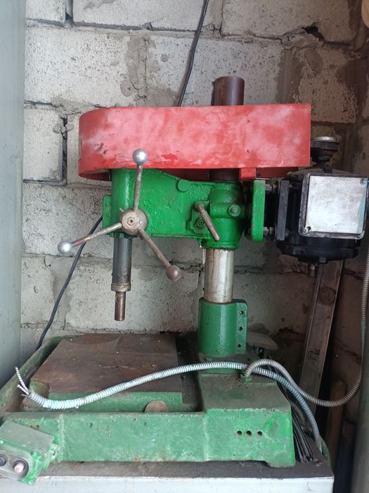 Продаю сверильный станок
