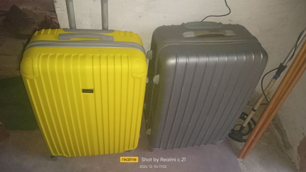 Багажниы сумка чемодан