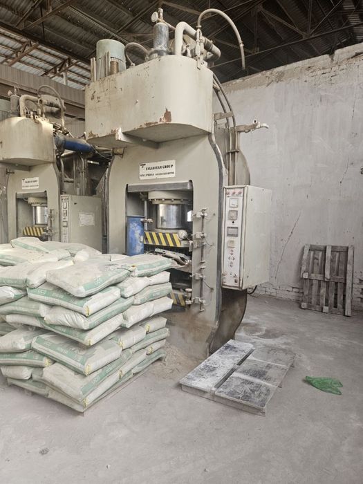 Станок для производства кирпичей