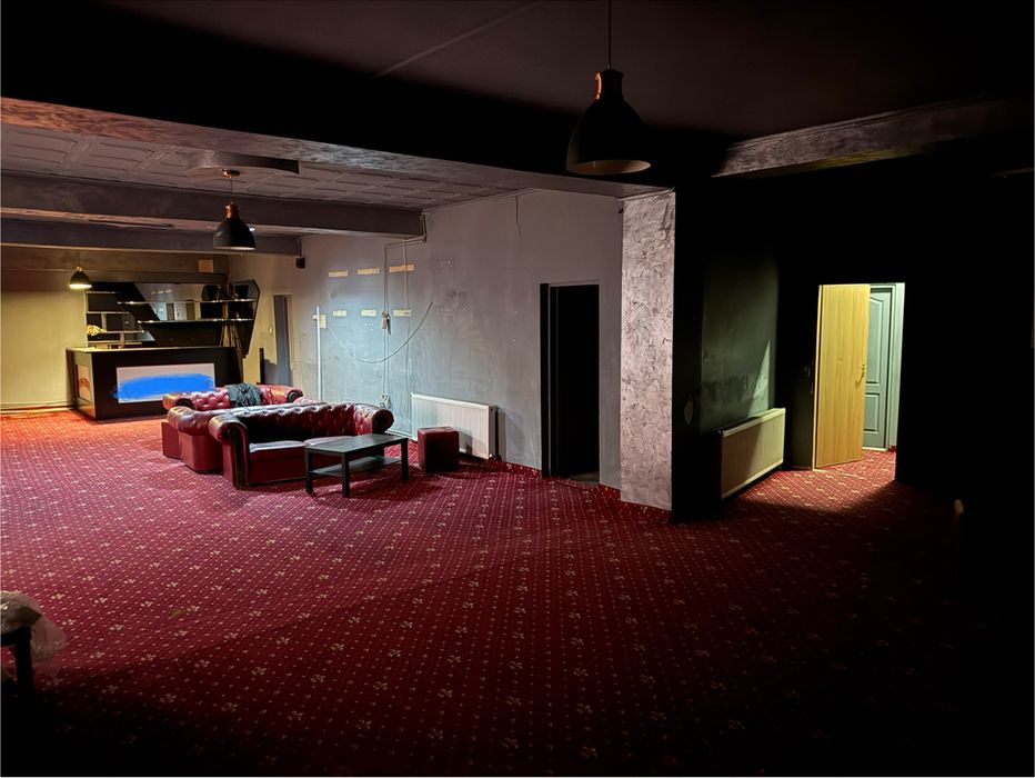 De Inchiriat Spatiu Comercial Central.