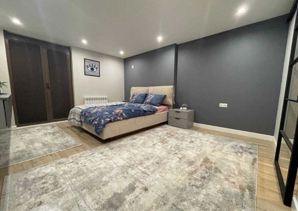 Гостиница Россия Новостройка-Сдаётся 4х комнатная в Центре города!