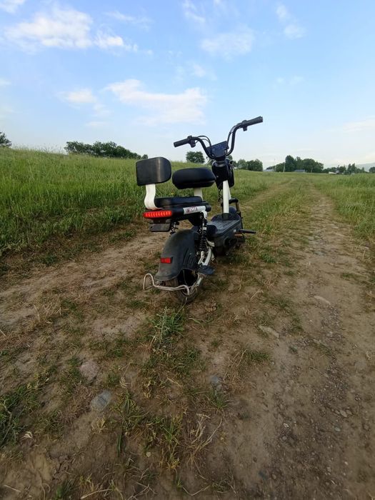 редми и электроскутер