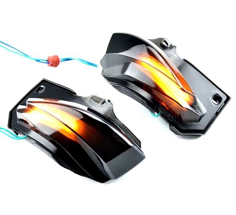 Динамични бягащи мигачи за огледалата за Тойота Toyota Corolla Yaris