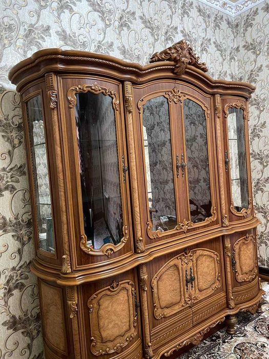 Стол стул и горка