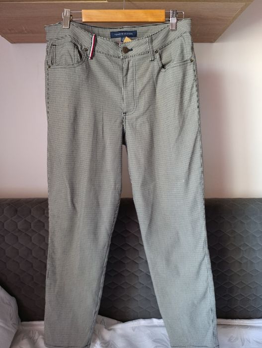 Pantaloni drepți Tommy Hilfiger
