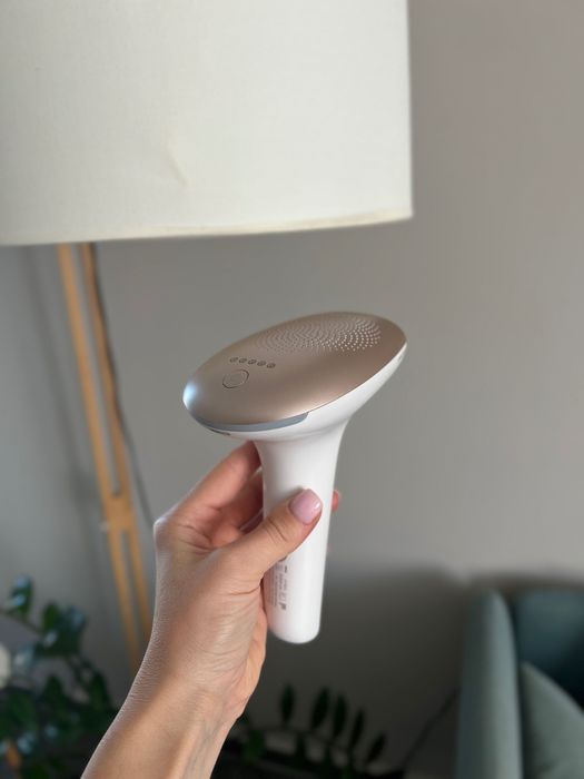 Фотоепилатор Philips Lumea Advanced BRI921/00