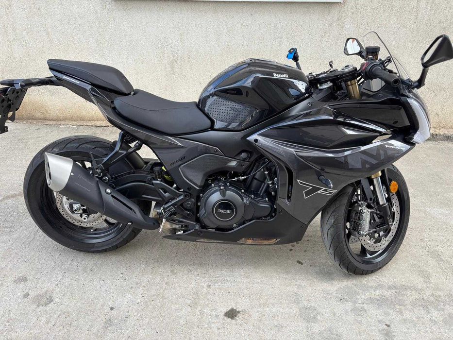 Moto Benelli Tornado 550 2025