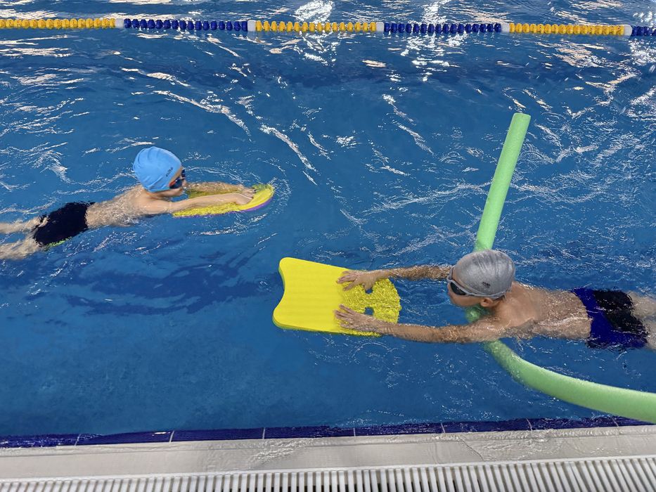 Обучение взростлых? Утром в шесть и всем и вечером посде восьми