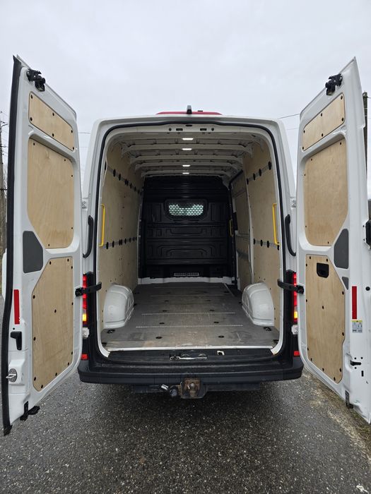 Volkswagen Crafter 2.0tdi 10/2017 140cp Euro6 Navi/Cârlig/231.000km
