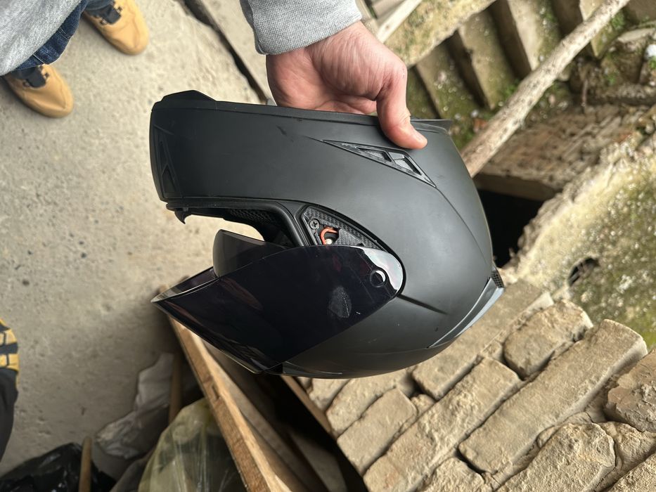 Продам мотошлем Jiekai