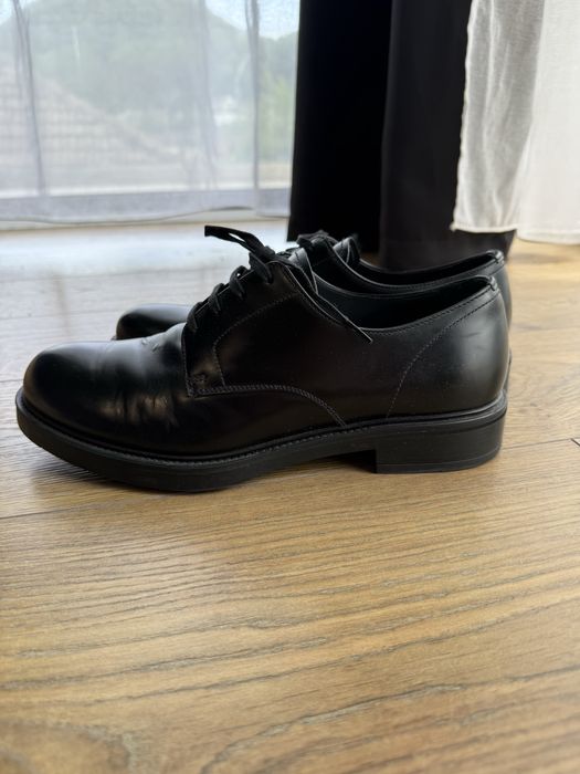 Pantofi Prada eleganti de barbati piele naturala marime 40.5