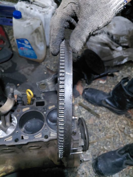 Продам маховик audi 80