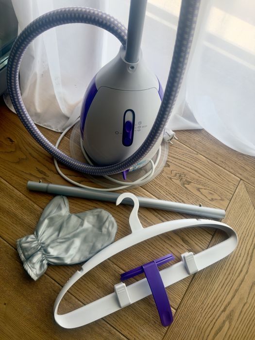 Aparat de calcat vertical cu abur Philips GC536/35