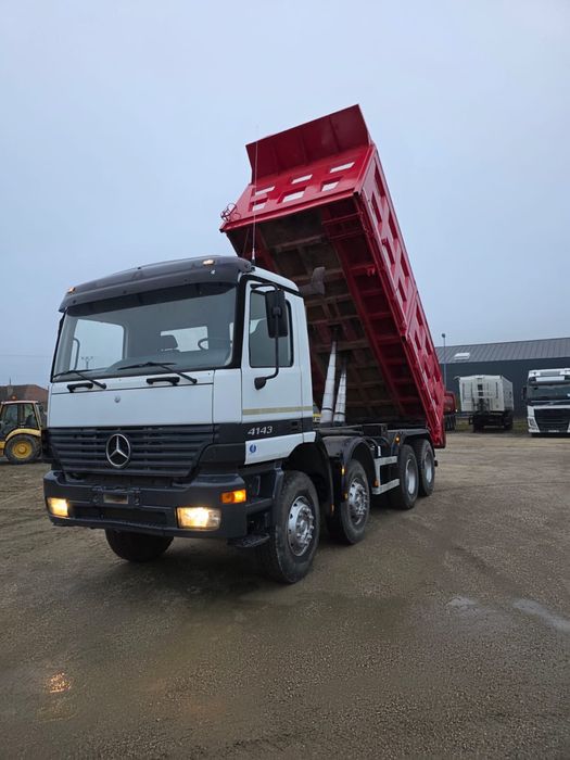 Mercedes actros 8x4