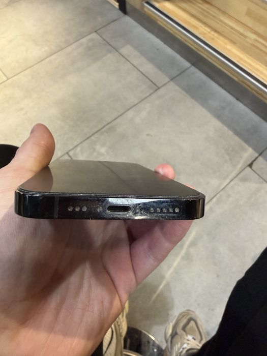 Обменяю айфон 14 про 128