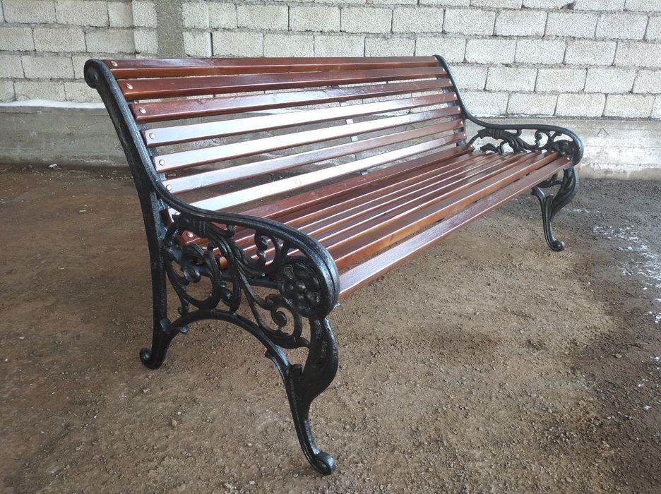 Чугунные скамейки