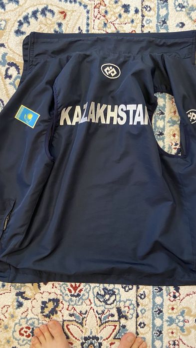 Безрукавка , сборная казахстана
