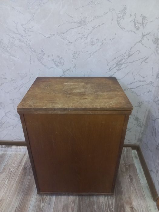 Продам швейную машинку