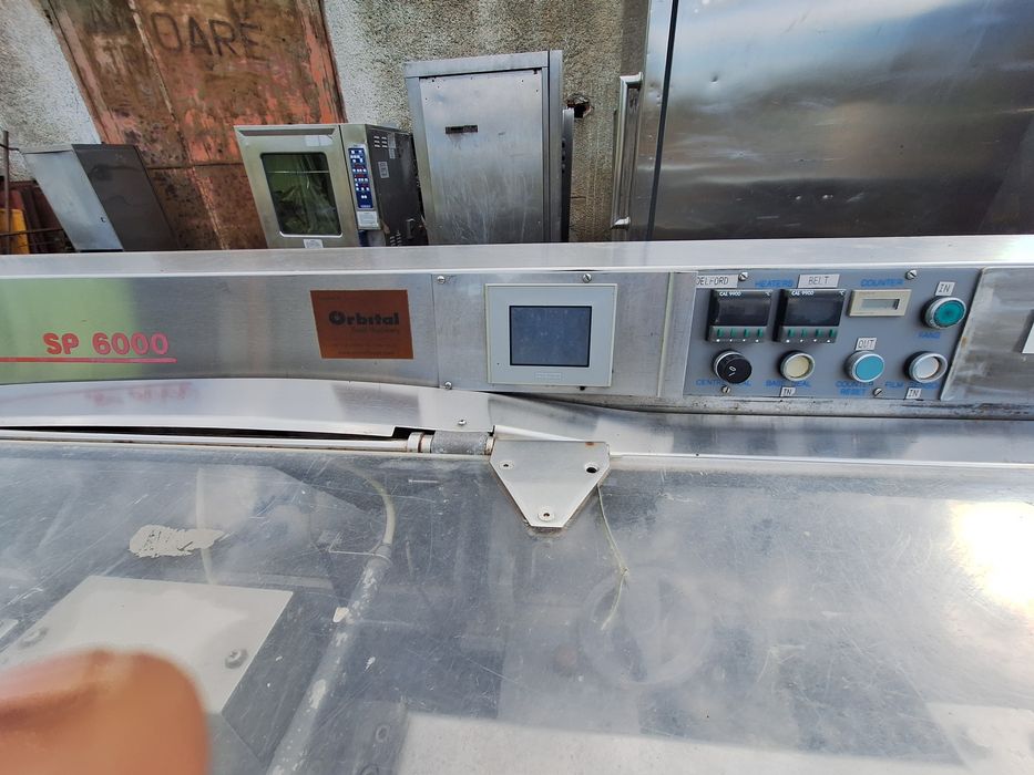 Masina ambalat- infoliat caserole