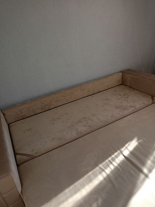 Продам диван в отличном состоянии