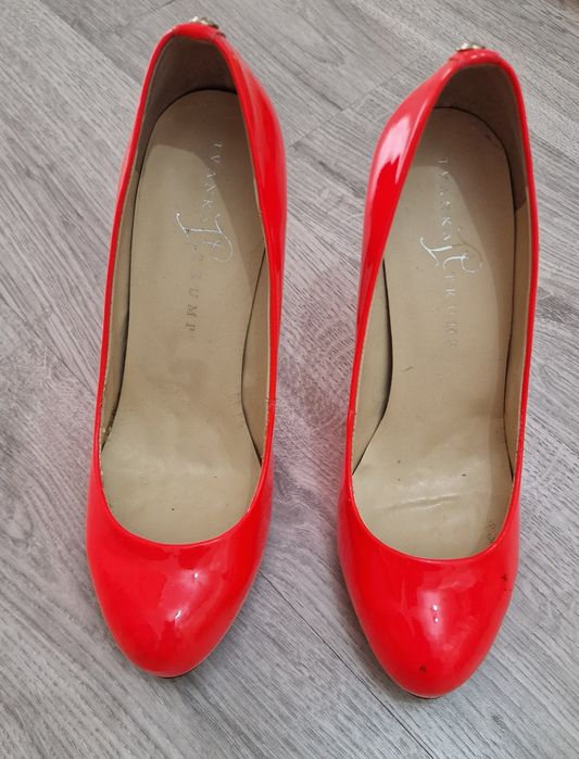 Pantofi marimea 37 si 38