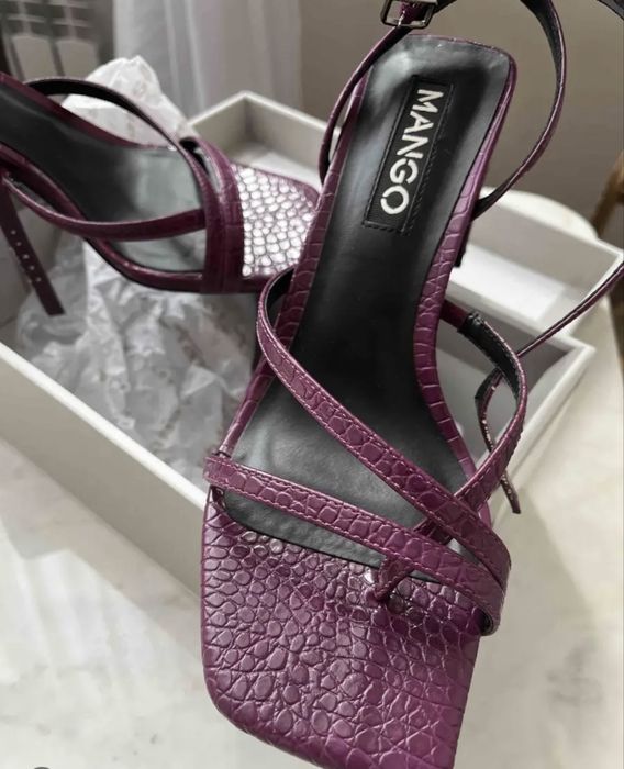 Босоножки женские  Mango