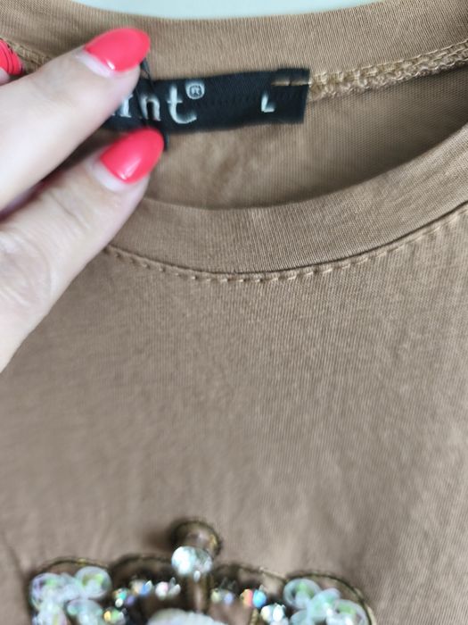 Кафява тениска, Л р-р