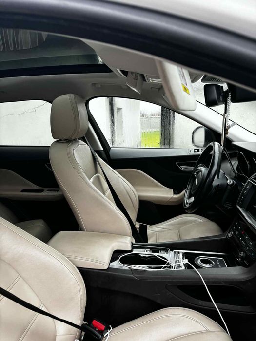 Jaguar F-PACE 2016г.