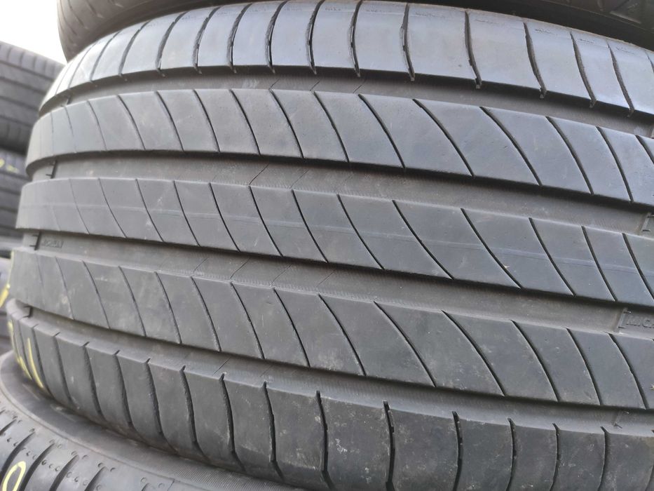 2бр Летни гуми 225 40 18 - Michelin
