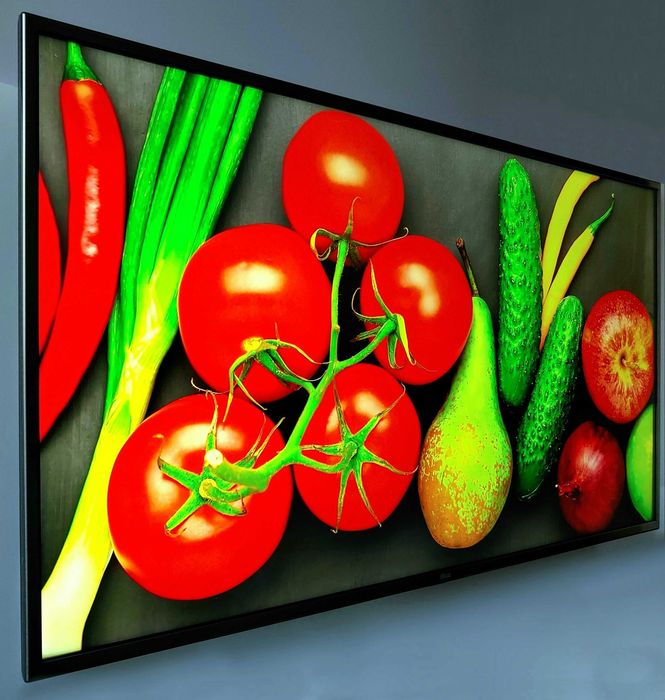 Продам оригинальный Смарт телевизор LG диагональ 109 см