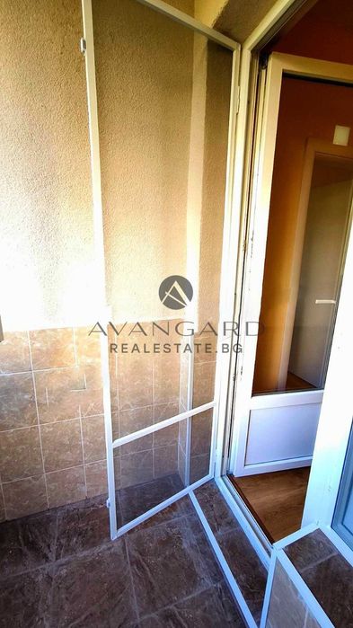 Продава се Двустаен апартамент в Пловдив, Тракия - 50 кв.м за 1144 €/кв.м - Снимка #12